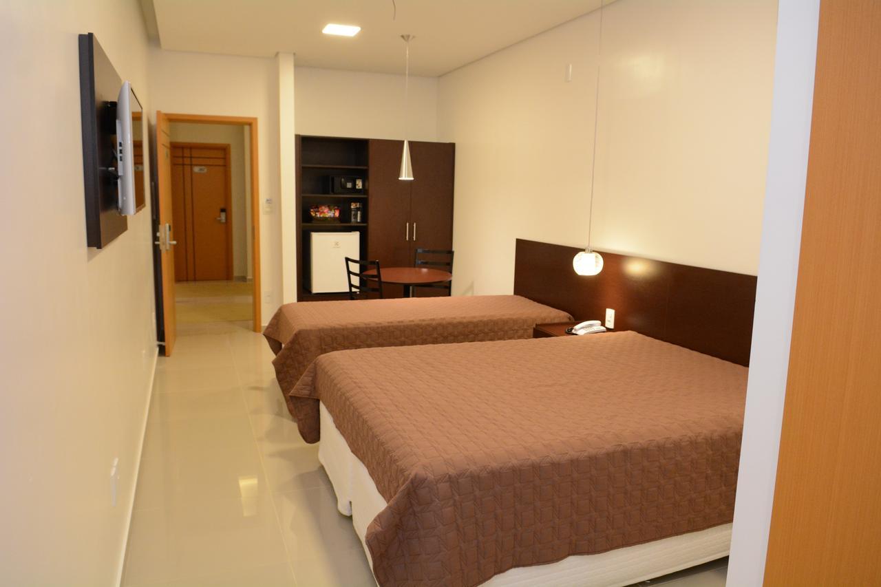 Excellence Plaza Hotel 博图卡图 外观 照片